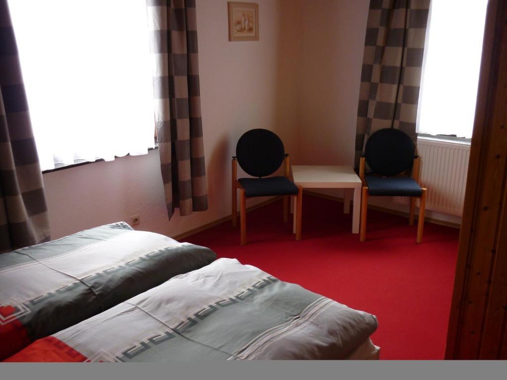 Hotel Gastehaus Am Fels Altenahr Zimmer foto